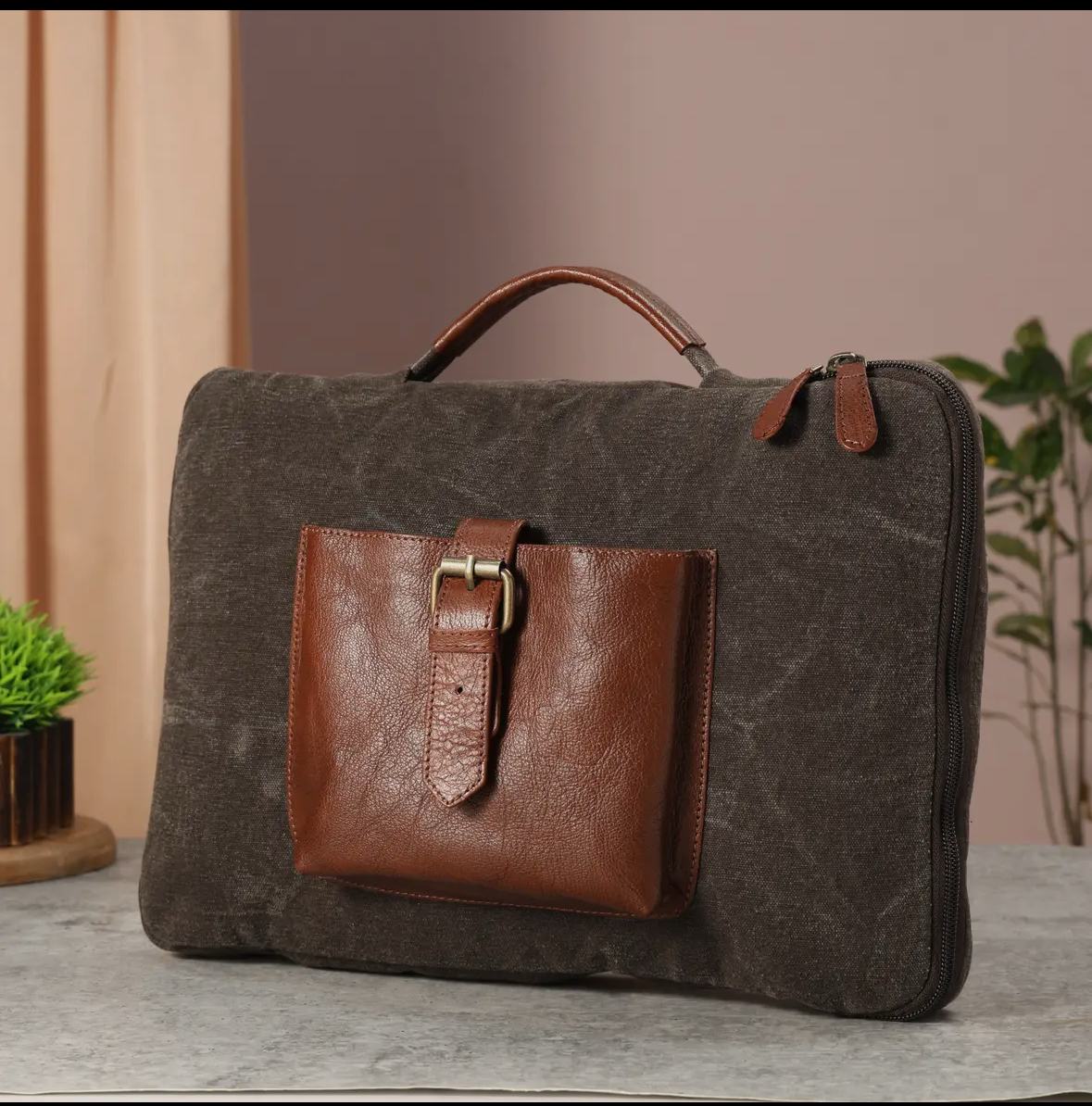 Explorer Laptop Sleeve